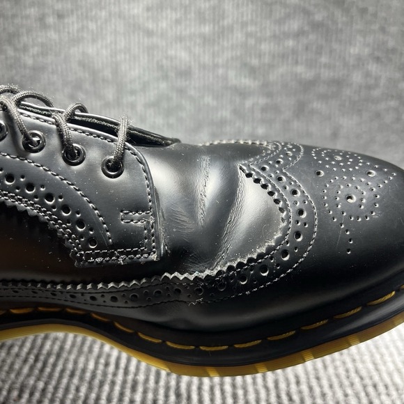 Doc Martens 3989 Brogue Men's Size 11 Yellow Stitch Smooth Leather Wingtip Shoes - Picture 7 of 14